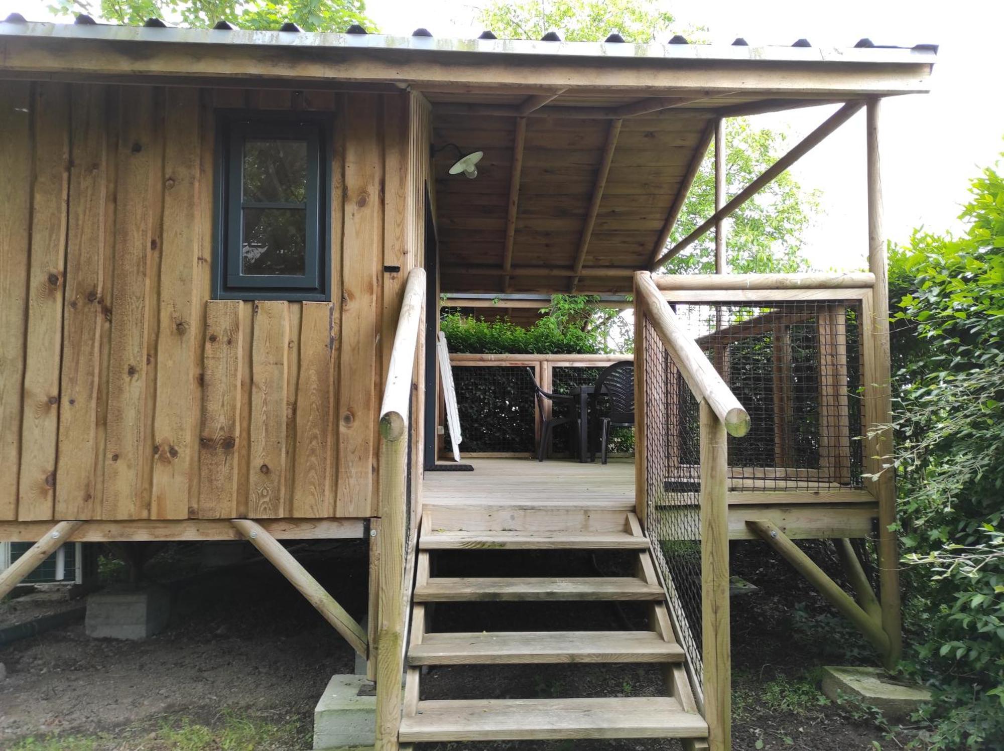 Camping Le Rouge Gorge **** 10' Puy Du Fou Saint-Laurent-sur-Sevre Exterior photo