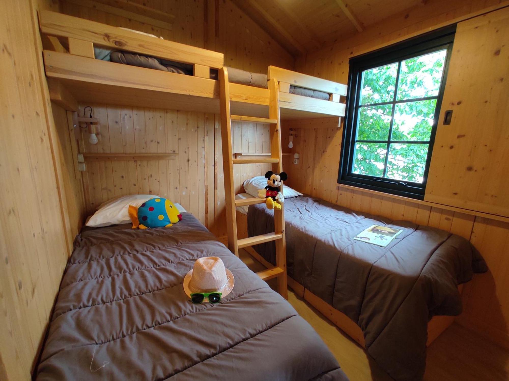 Camping Le Rouge Gorge **** 10' Puy Du Fou Saint-Laurent-sur-Sevre Exterior photo