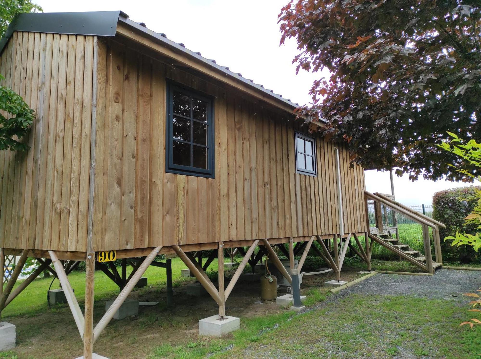 Camping Le Rouge Gorge **** 10' Puy Du Fou Saint-Laurent-sur-Sevre Exterior photo