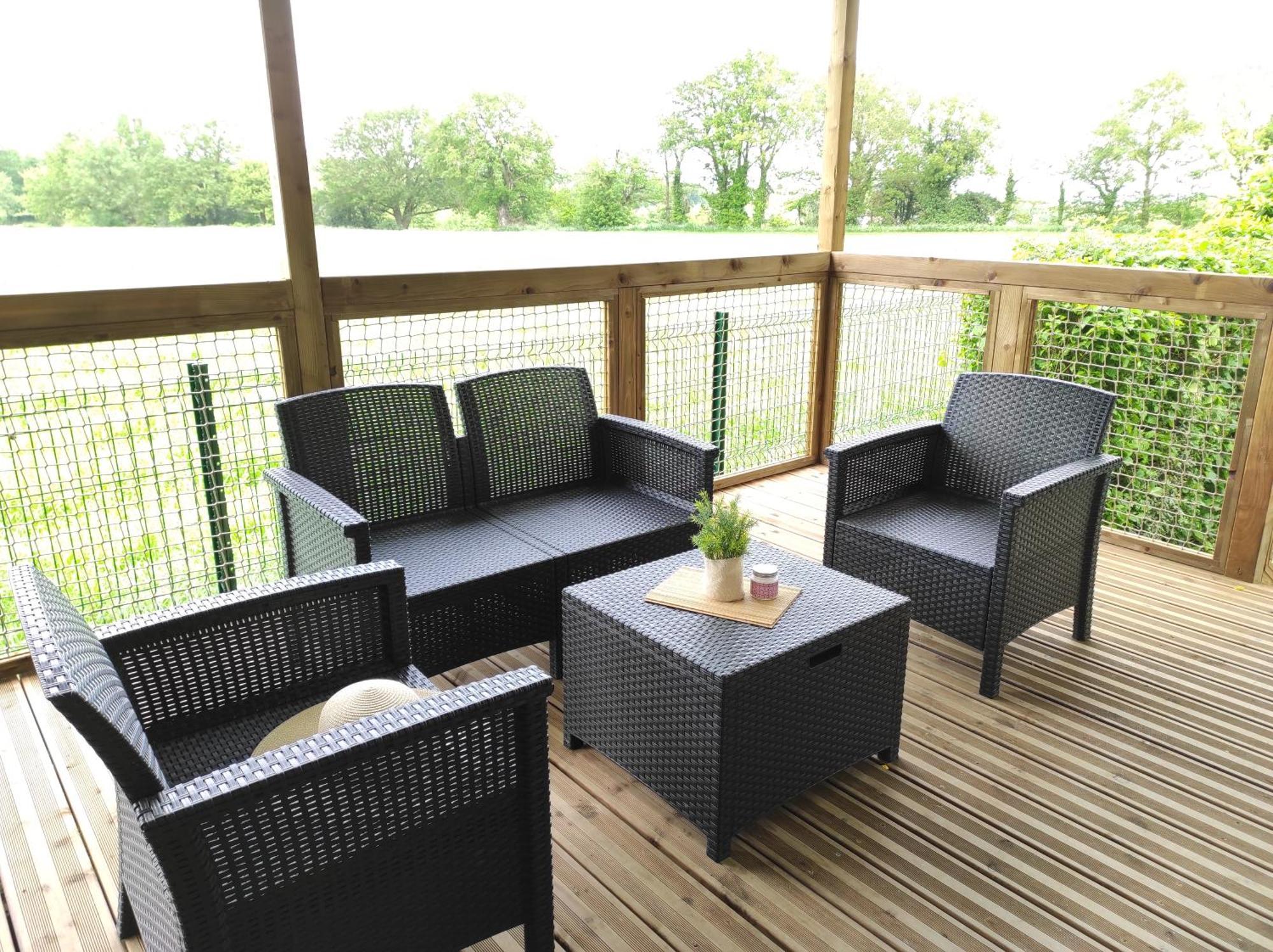 Camping Le Rouge Gorge **** 10' Puy Du Fou Saint-Laurent-sur-Sevre Exterior photo