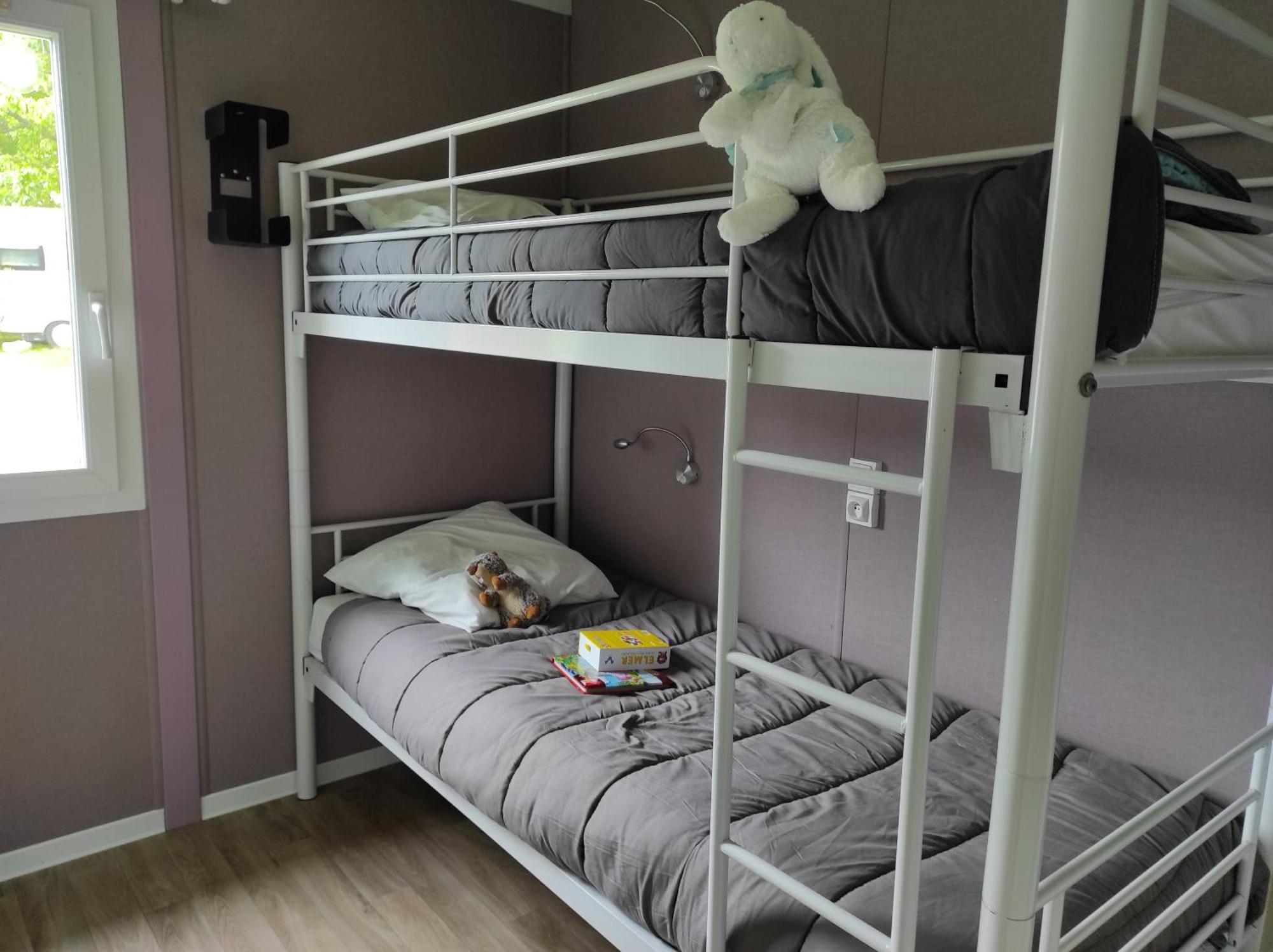 Camping Le Rouge Gorge **** 10' Puy Du Fou Saint-Laurent-sur-Sevre Exterior photo