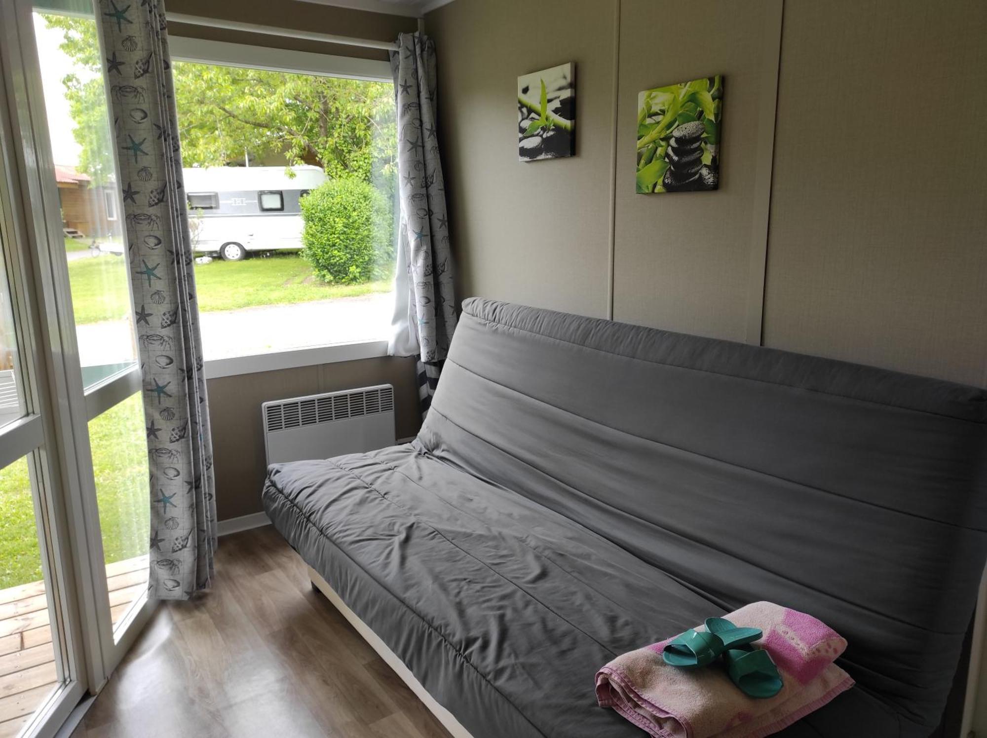 Camping Le Rouge Gorge **** 10' Puy Du Fou Saint-Laurent-sur-Sevre Exterior photo
