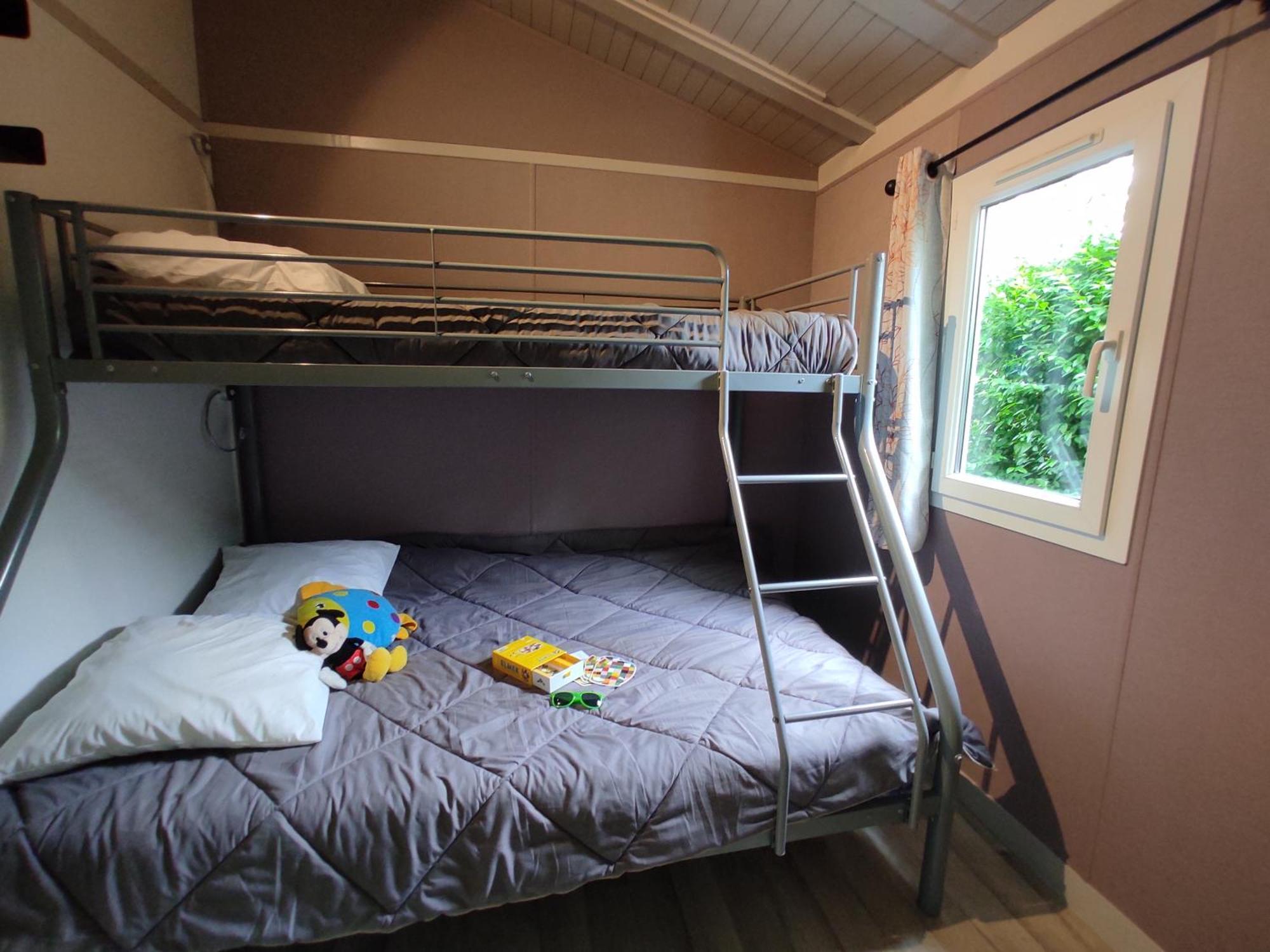Camping Le Rouge Gorge **** 10' Puy Du Fou Saint-Laurent-sur-Sevre Exterior photo