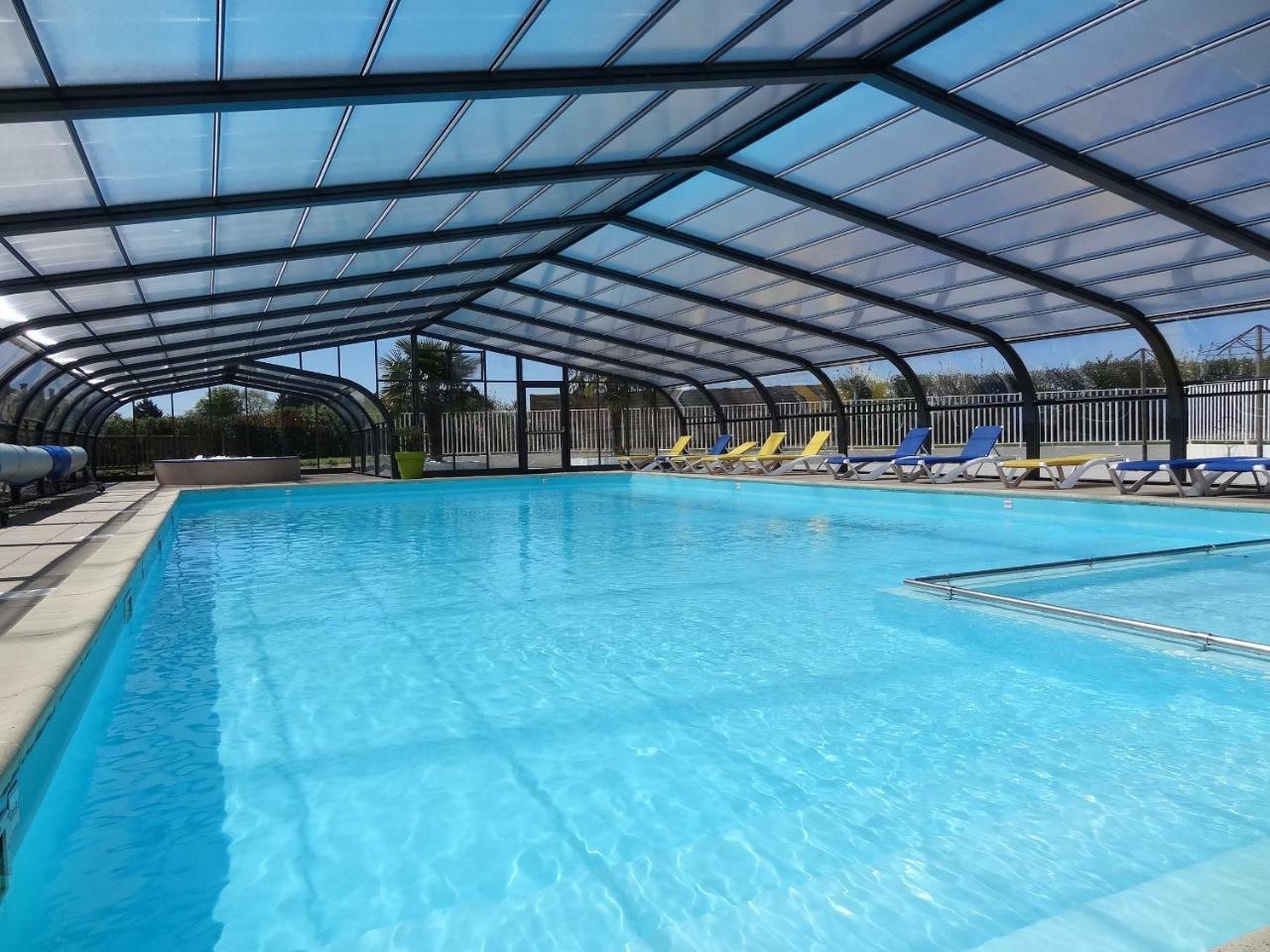 Camping Le Rouge Gorge **** 10' Puy Du Fou Saint-Laurent-sur-Sevre Exterior photo
