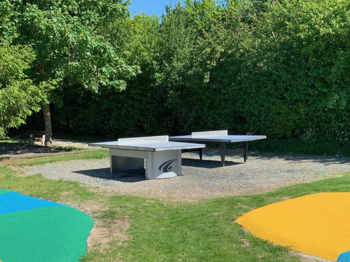 Camping Le Rouge Gorge **** 10' Puy Du Fou Saint-Laurent-sur-Sevre Exterior photo